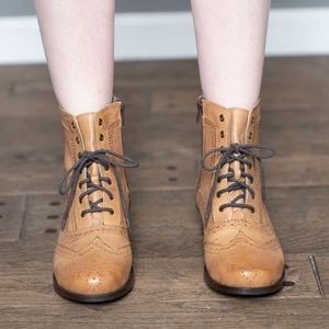 Leather oxford ankle boots. Size 11